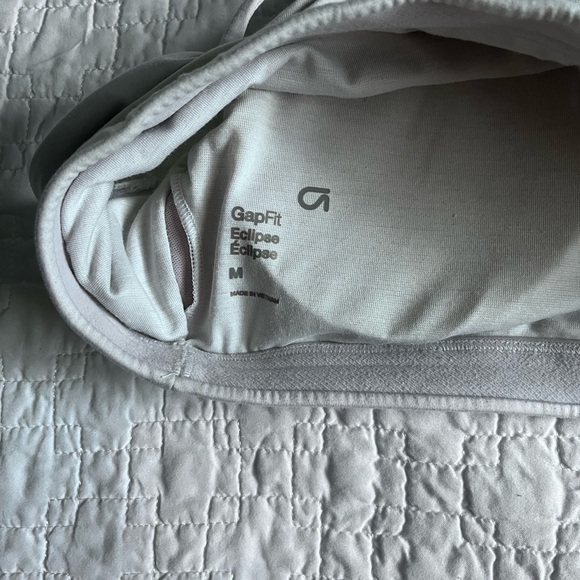 GAP sports bra - Picture 3 of 3